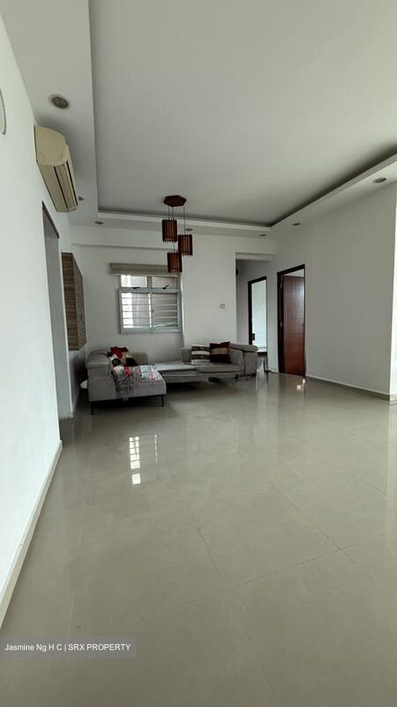 Blk 648 Eastdale (Punggol), HDB 5 Rooms #566179331